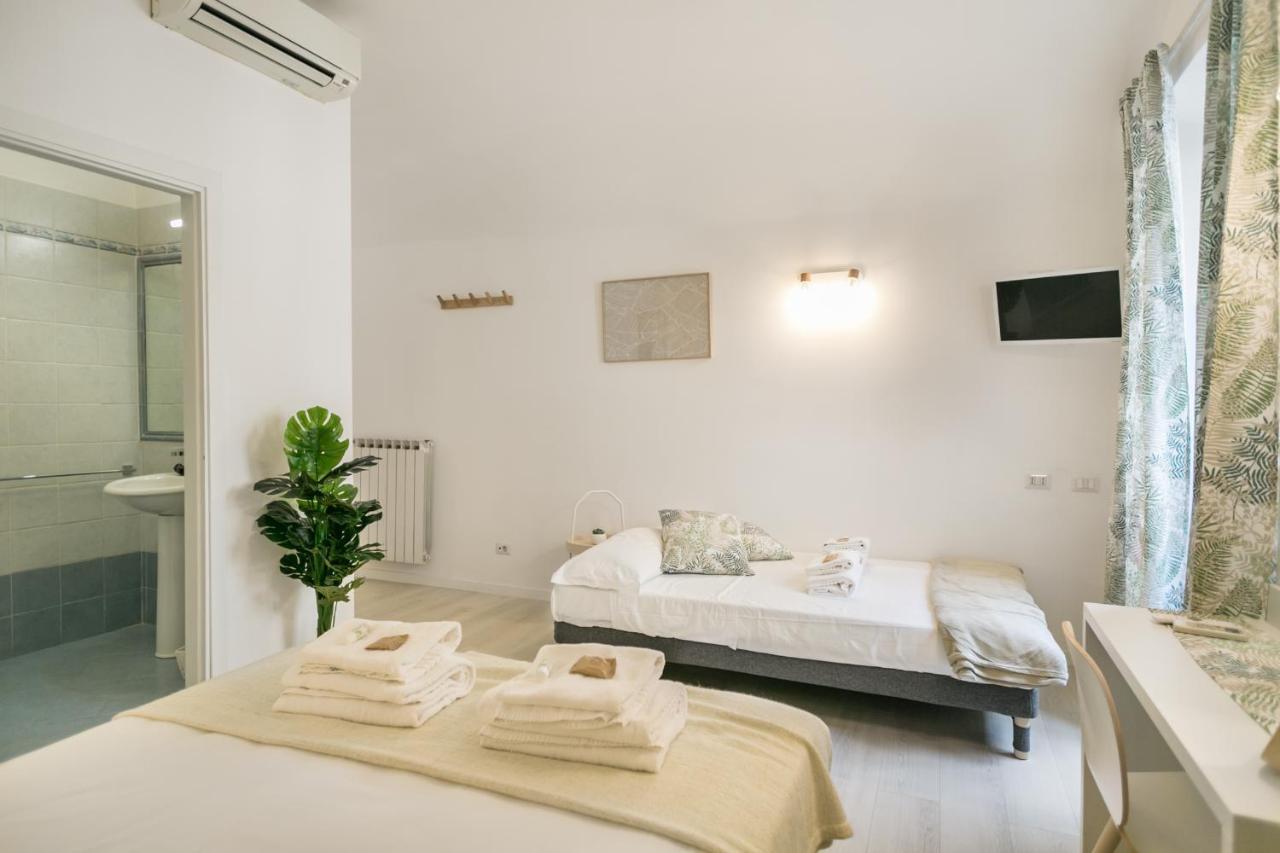White Candia Guesthouse Рим Экстерьер фото