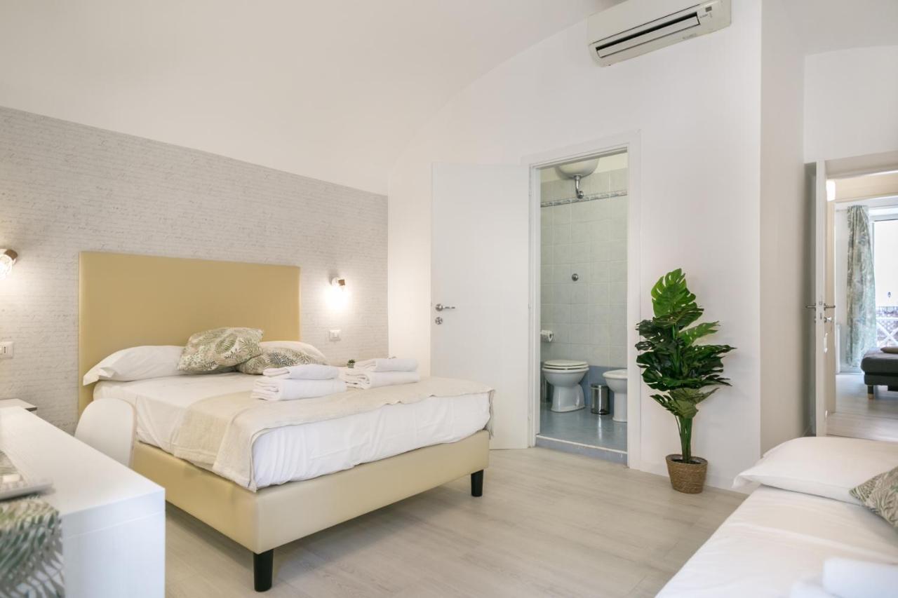 White Candia Guesthouse Рим Экстерьер фото